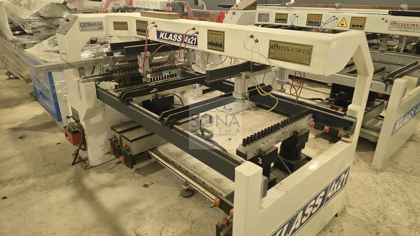 Ünverler Klass 4x21 Çoklu Delik Makinesi 3+1