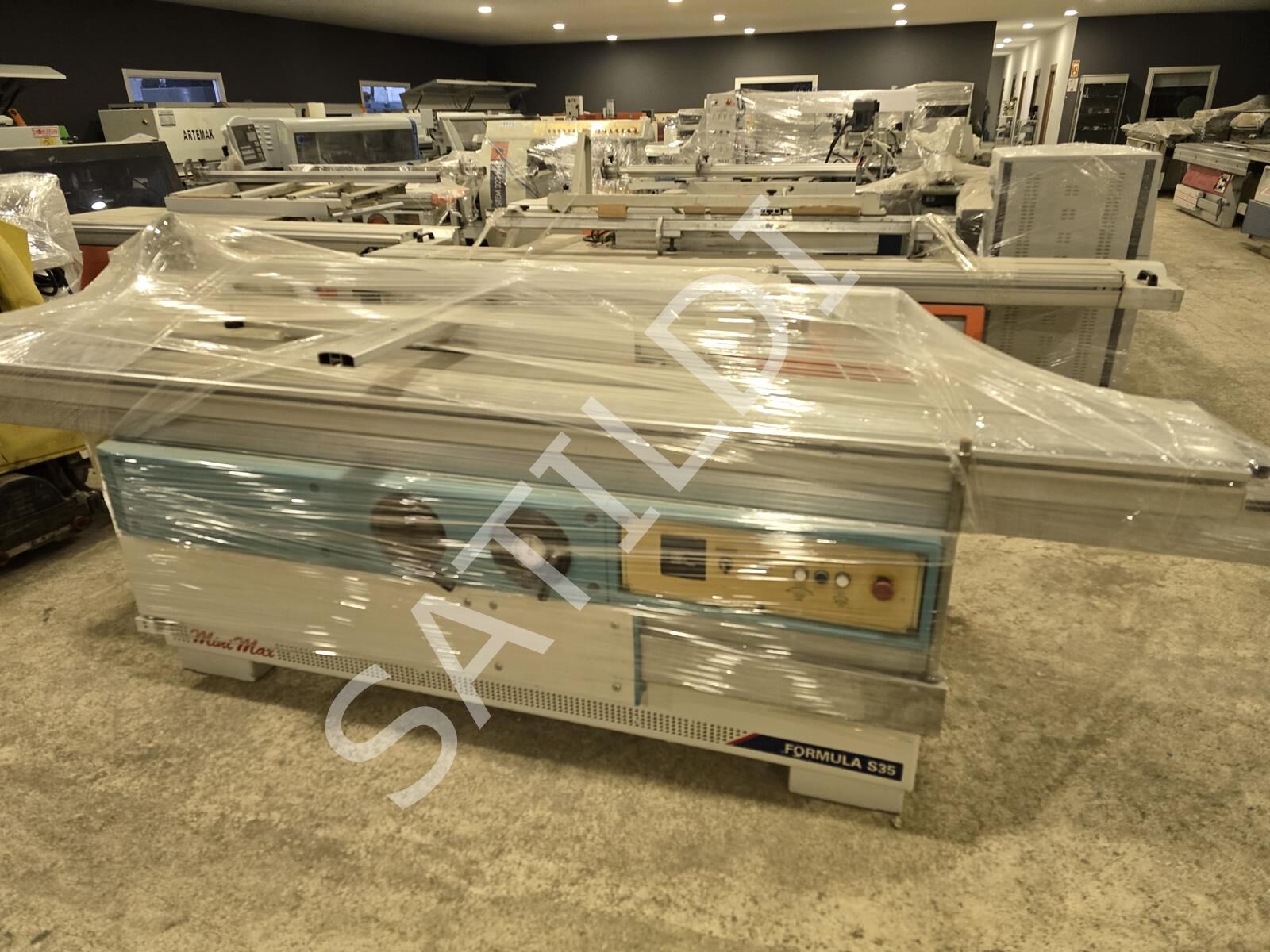 Scm Minimax Formula S35 3200 Yatar Daire Makinesi