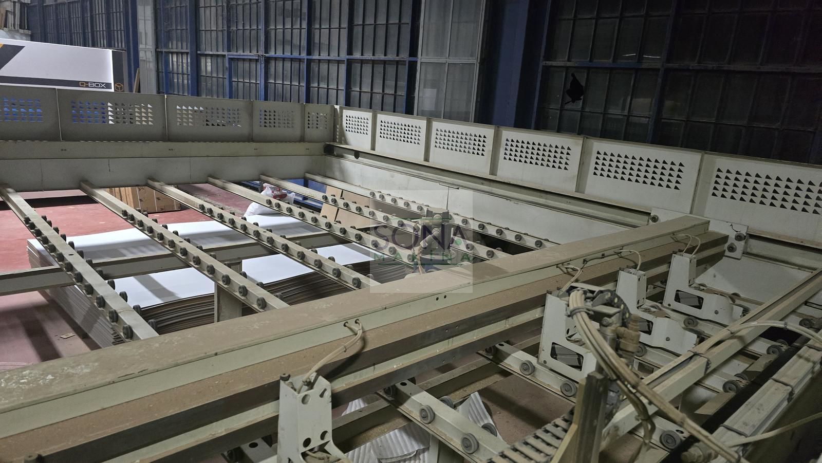 Gabbiani Galaxy 105 HS Panel Ebatlama Makinesi (2005)