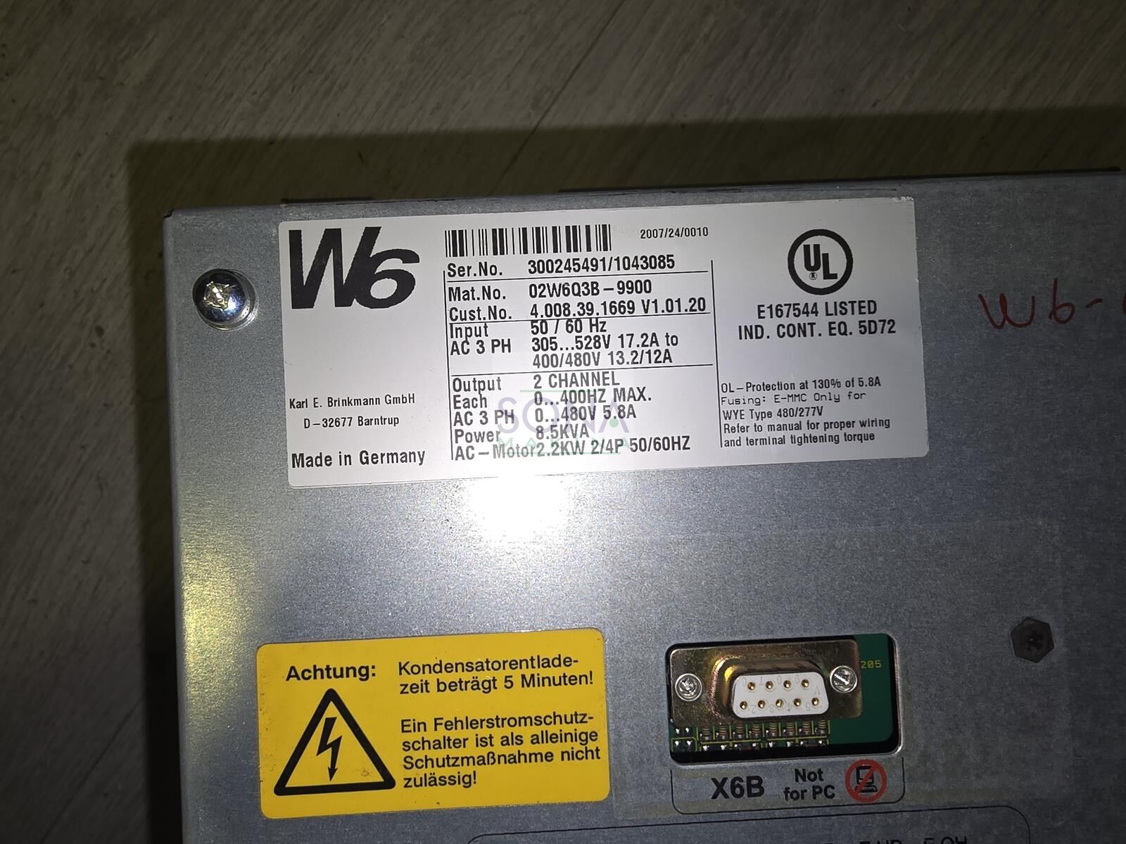 W6 Frekans inverter 8,5 Kva 2,2 Kw (Sürücü) 02W6Q3B-9900