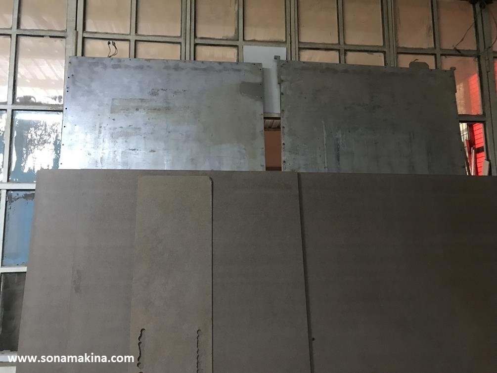 UMUR Sıcak Kapı Presi 2 Ara Kat 130x300 (2011) İLK EL