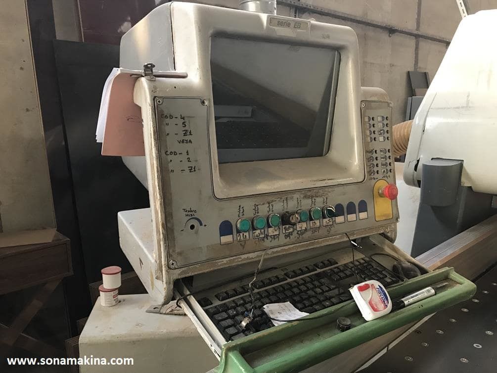 BIESSE Selco EBTL 120 Asansörlü Panel Ebatlama Makinesi (2000)