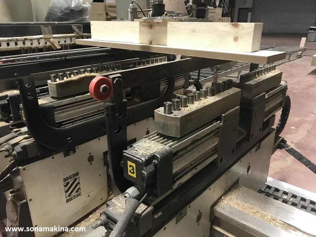BIESSE Techno 7 4+2 Çoklu Delik Makinesi 4+2 (1999)
