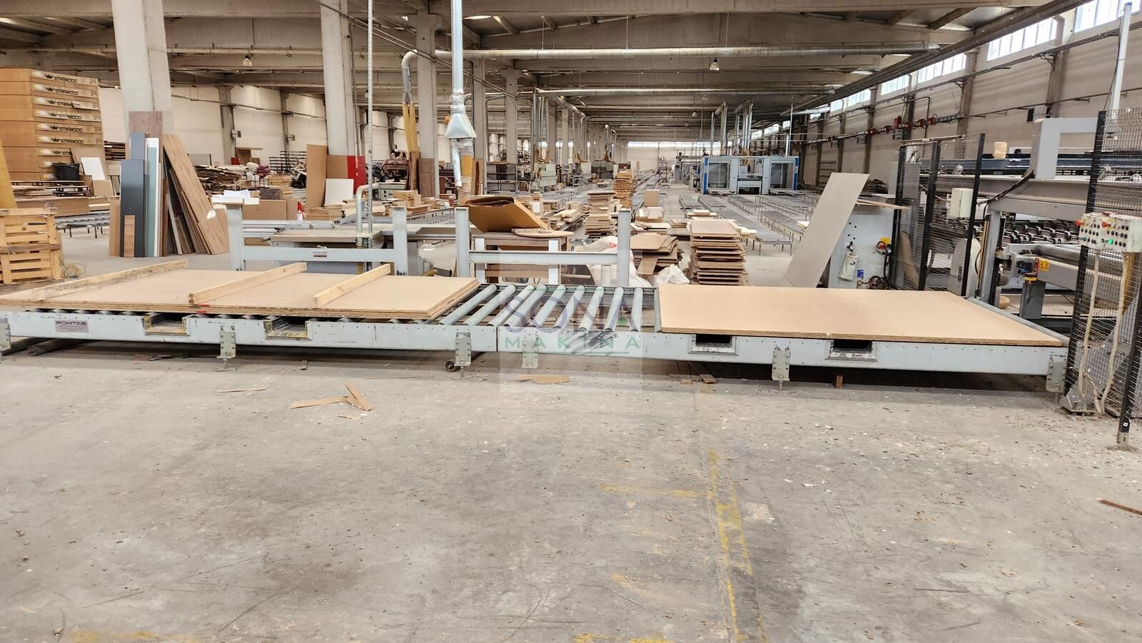 Biesse Selco WNT 750 Asansörlü Ebatlama Yan Yükleme Konveyörü