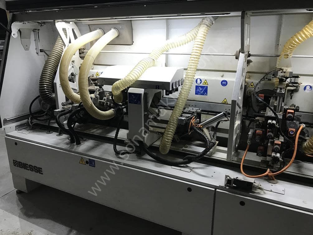 BIESSE Akron 1440 A Kenar Bantlama Makinesi (2016) Ön Frezeli (İLK EL) Full Servo