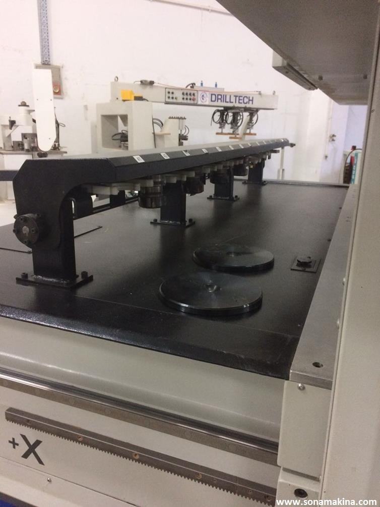 AES EXTREME 2128 DÜZ TABLA CNC (2015)