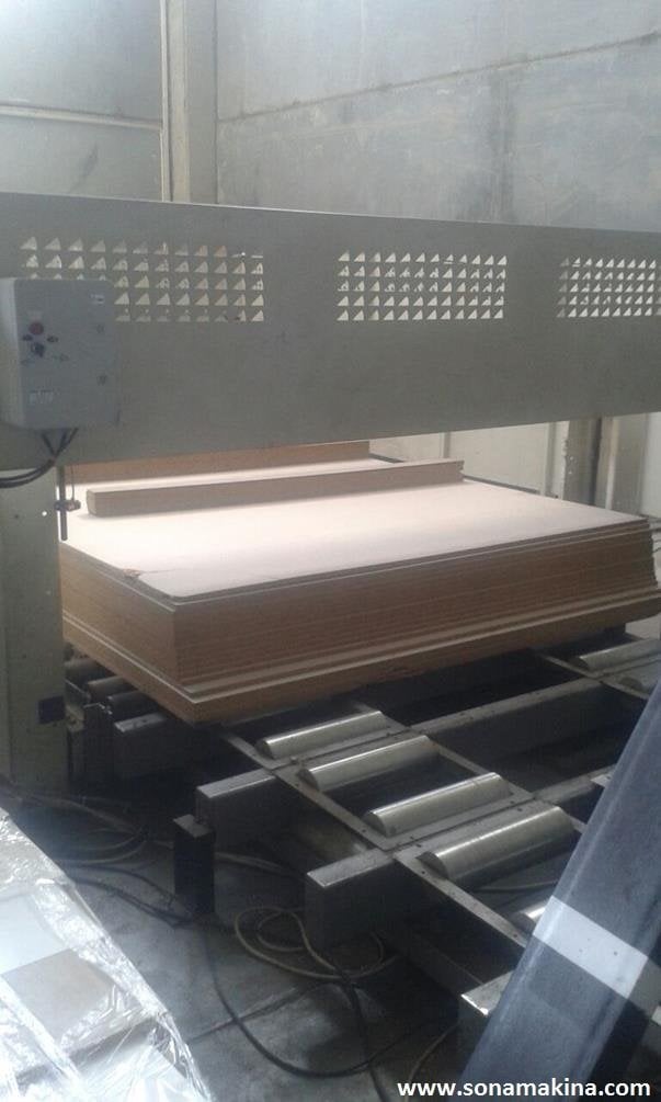 GABBIANI Galaxy 105 T BR Asansörlü Panel Ebatlama Makinesi (2006)