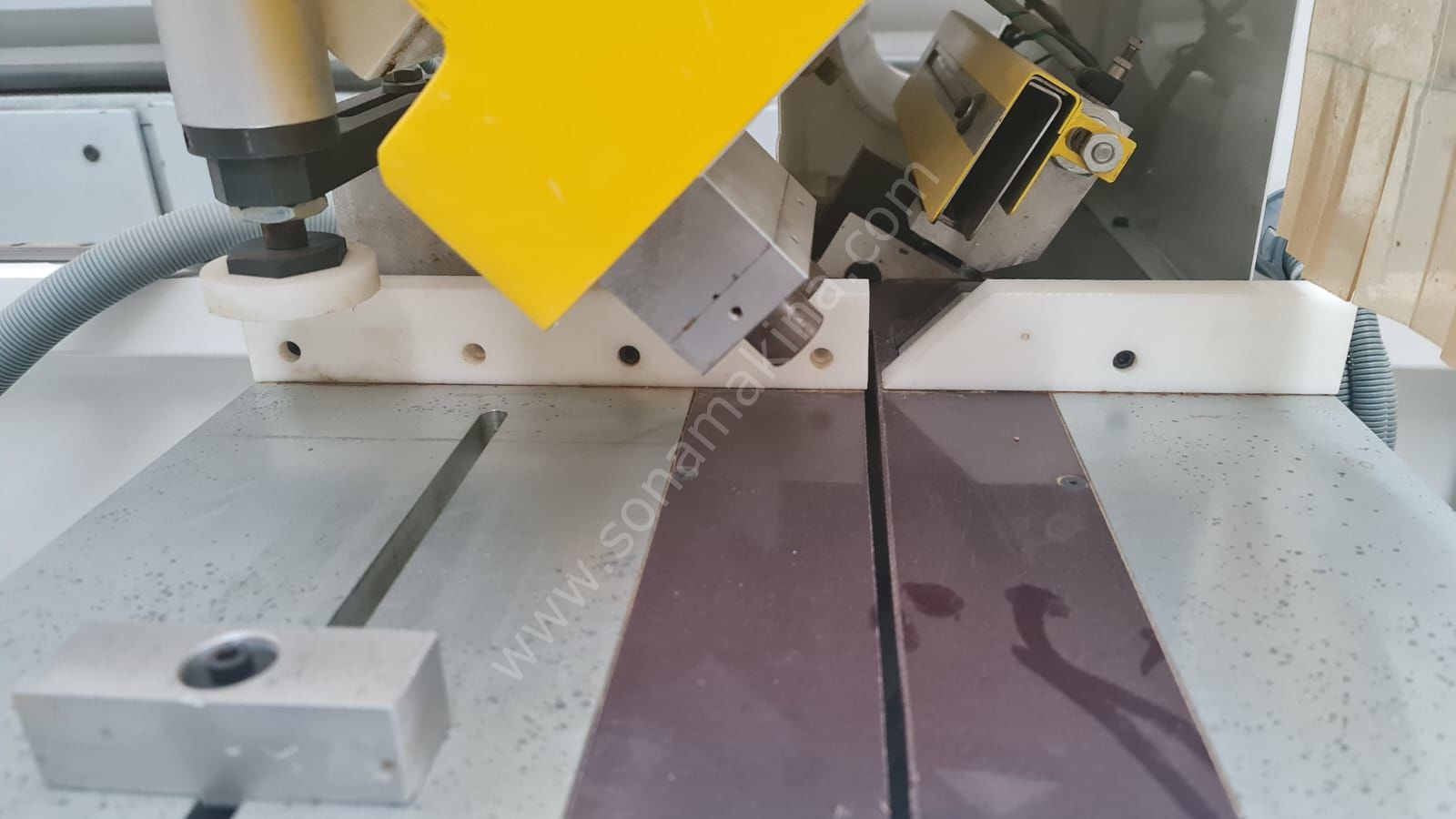 EMİNTOSUN Doormaster SFR 400 NG Kasa Gönye Kesme Ve Delme Makinesi (2016) SIFIR GİBİ