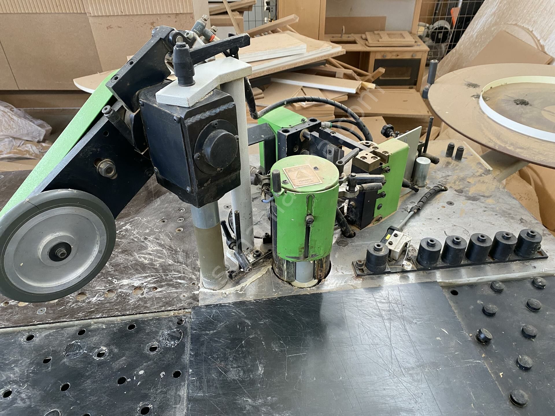 BIESSE Active Edge 120 Eğri Kenar Bantlama Makinesi+Freze (2012)