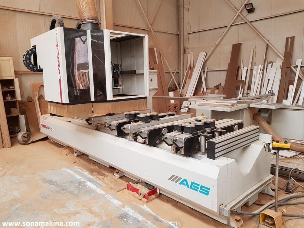 AES VEGA 1332 CNC (2010)