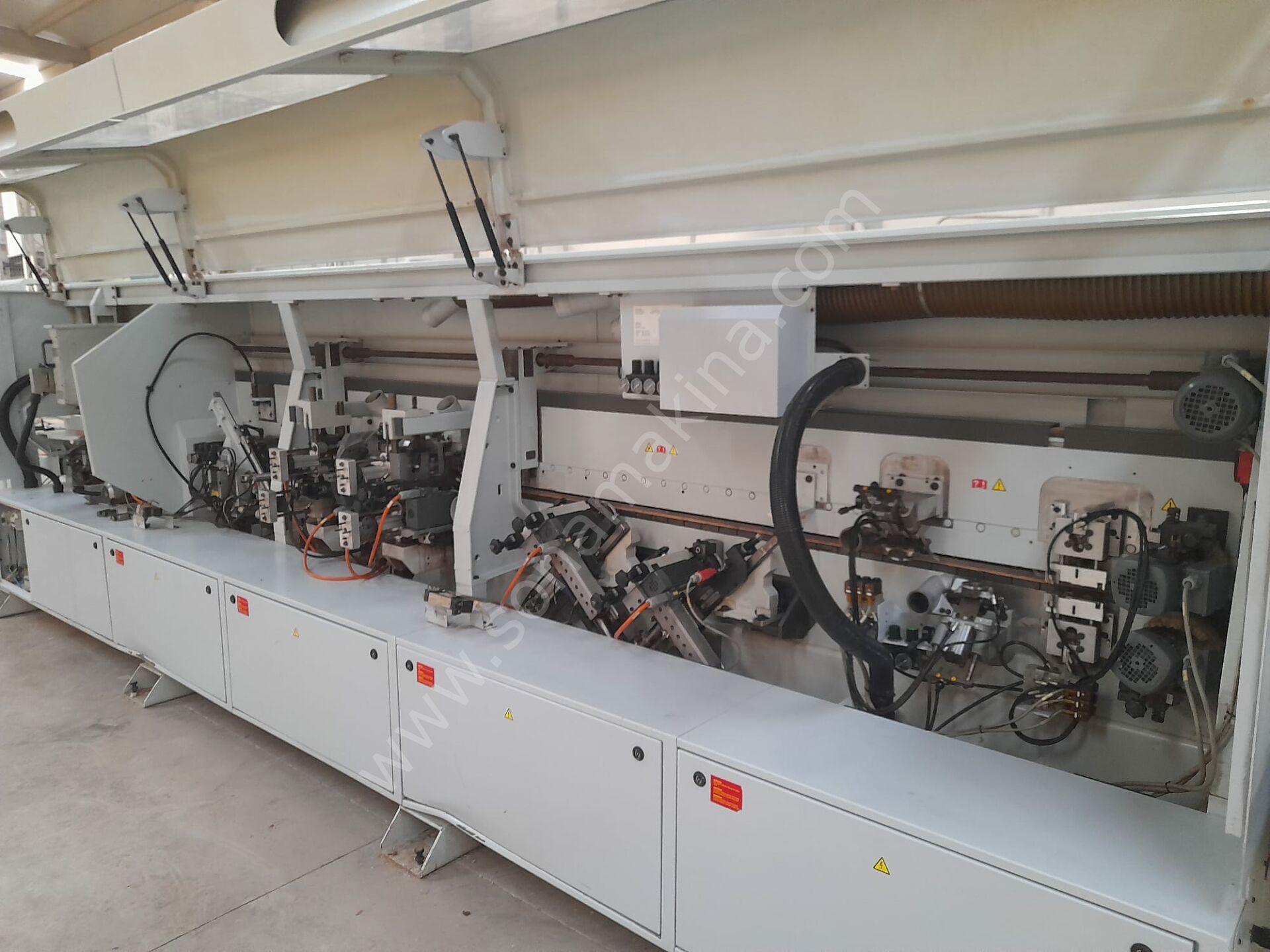 Brandt Profiline KDF 780 C  Kenar Bantlama Makinesi (2005) Ön Frezeli + Kayışlı