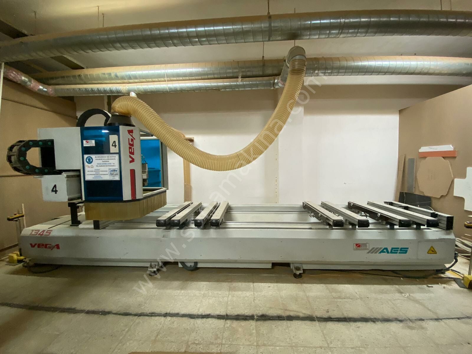 AES Vega 1345 Cnc (2012)