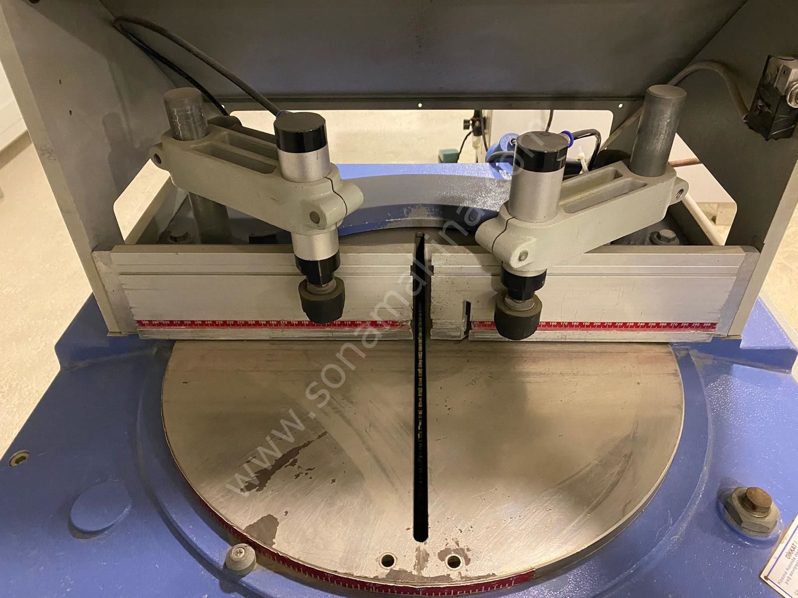 Özçelik Meteor-I Açılı Profil Kesim Makinesi-2010