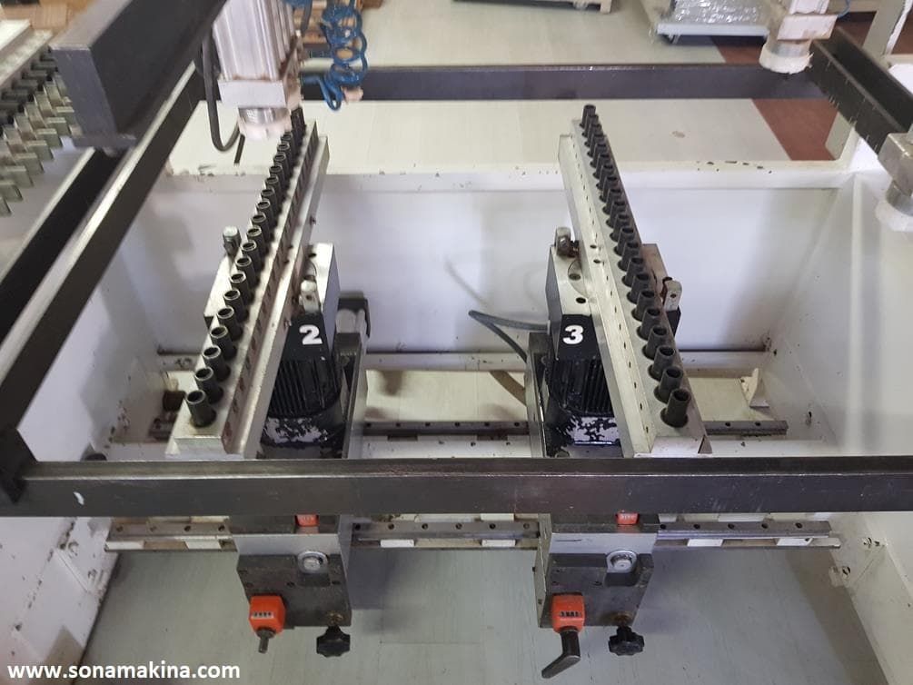 ÜNVERLER KLASS 3X21 ÇOKLU DELİK MAKİNASI 3 KAFA (2013)