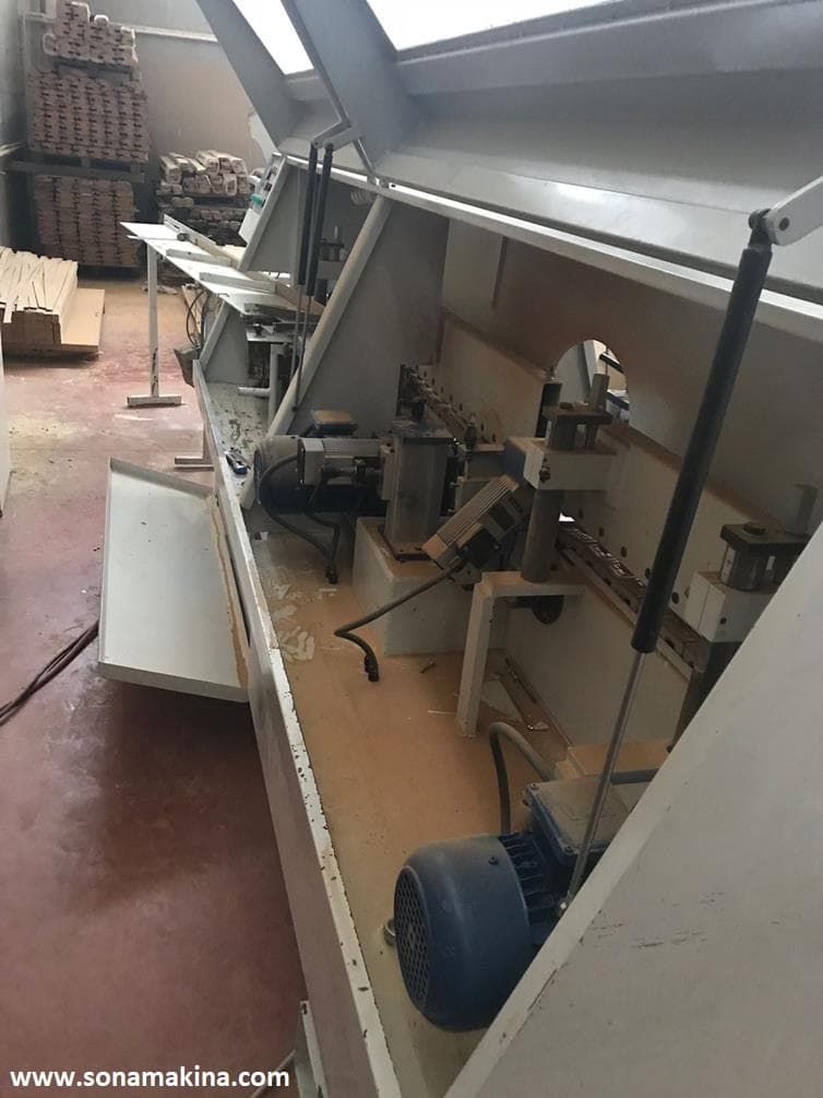 Hizmetim Bombeli Pervaz Yapıştırma Makinesi (2013)