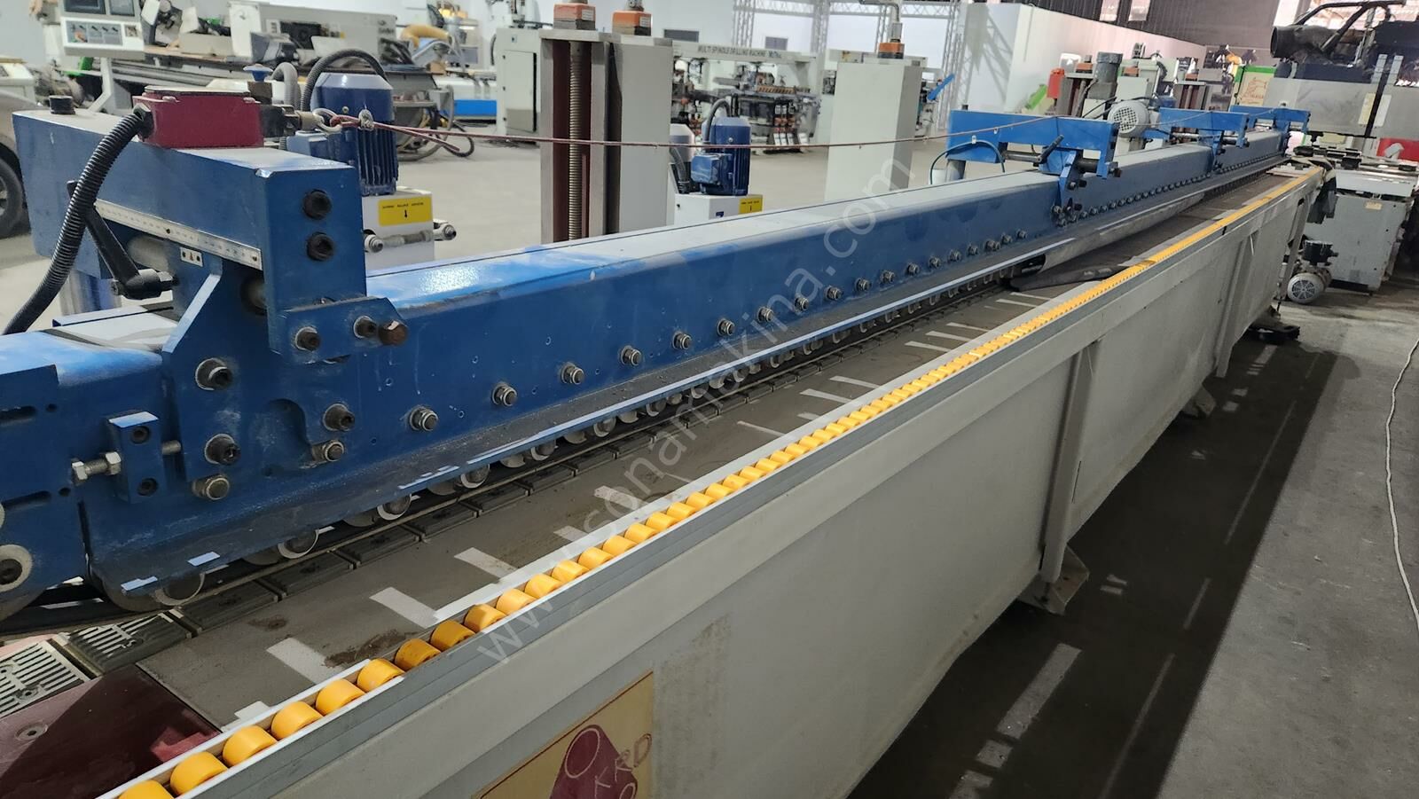 Foshan Edge Coter M Kenar Zımpara ve Boyama Makinesi U.V. (2011)