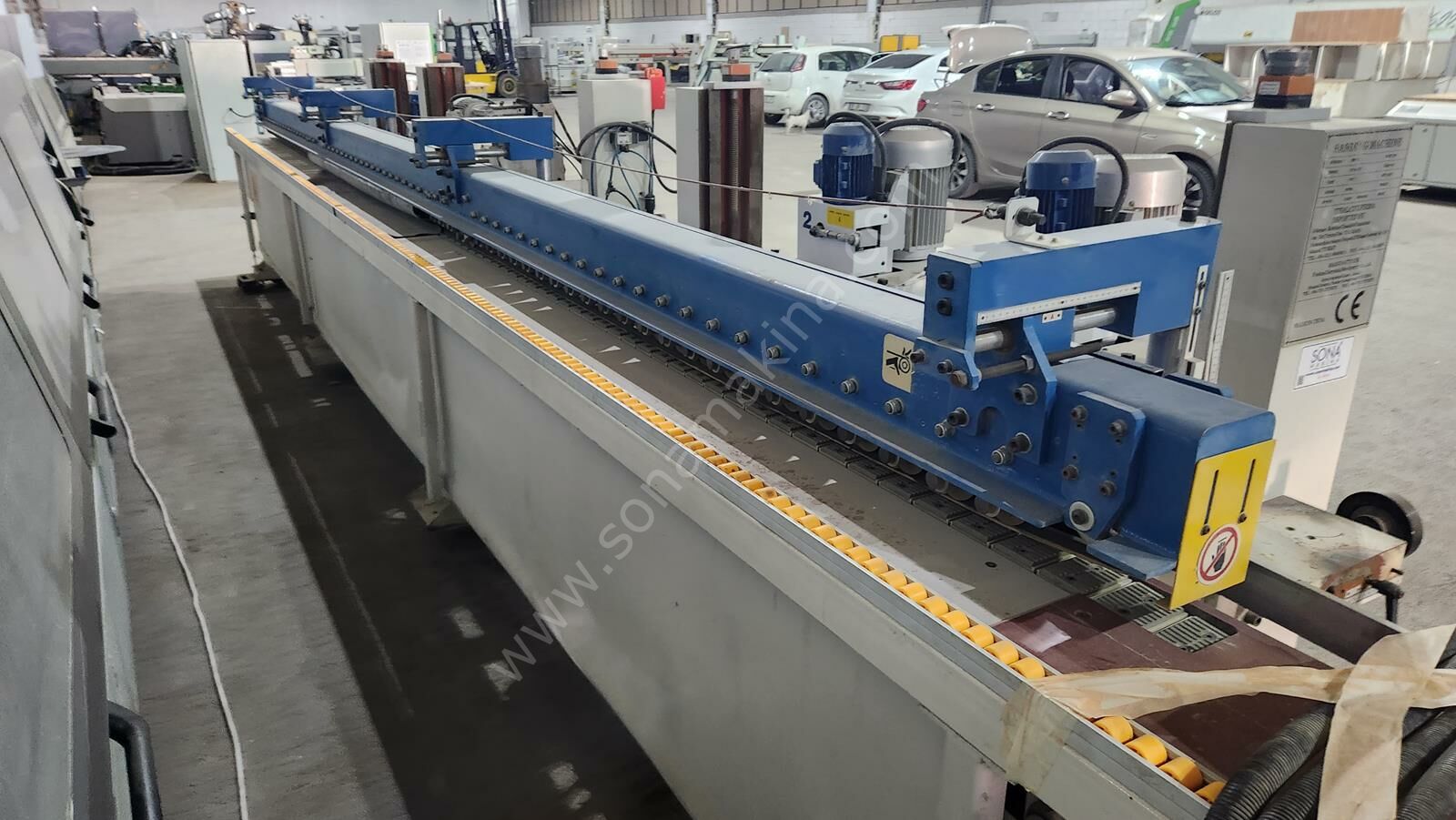 Foshan Edge Coter M Kenar Zımpara ve Boyama Makinesi U.V. (2011)