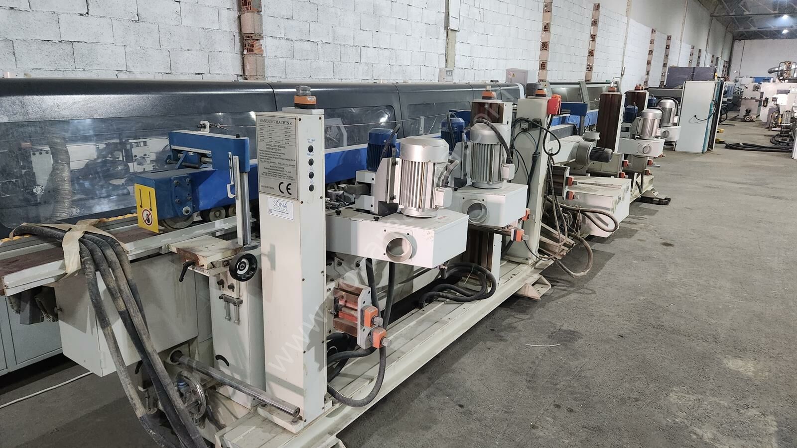 Foshan Edge Coter M Kenar Zımpara ve Boyama Makinesi U.V. (2011)