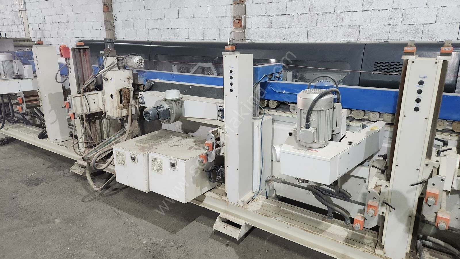 Foshan Edge Coter M Kenar Zımpara ve Boyama Makinesi U.V. (2011)