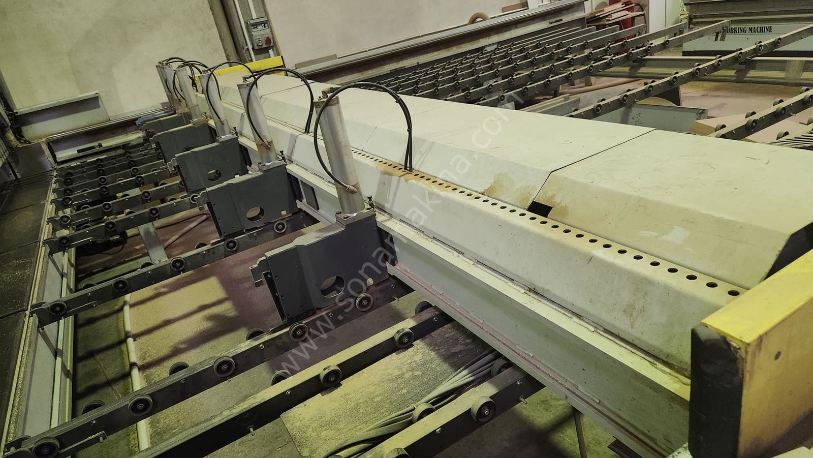 HOLZMA Optimat HPP 11 Panel Ebatlama Makinesi (1999)