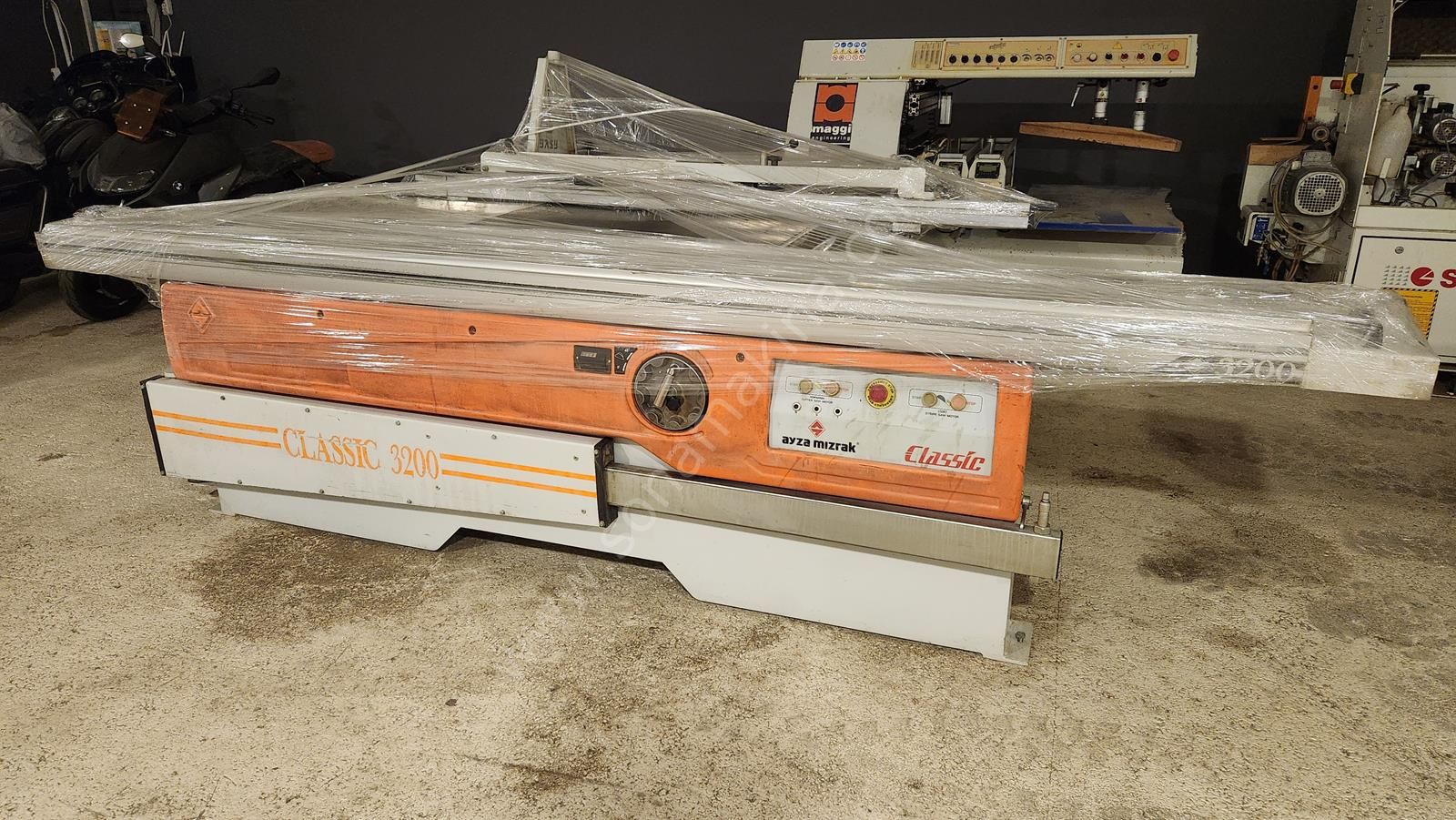 Ayza Mızrak Classic-3200 Yatar (2012)